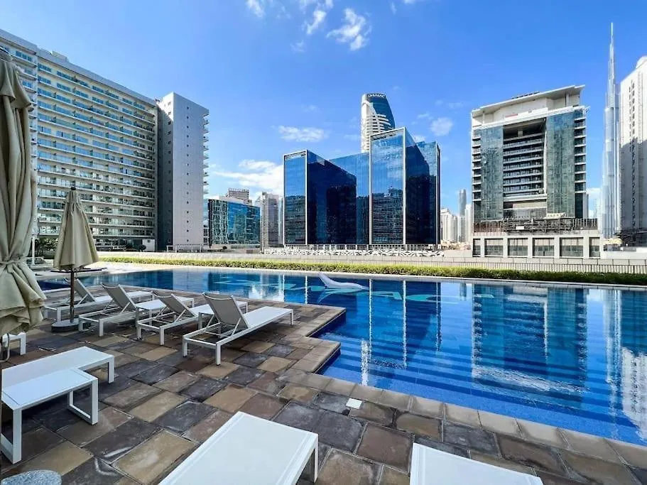 Exclusive 1-Bedroom Apartment With Breathtaking Burj Khalifa Views In The Heart Of Dubaj 0*,