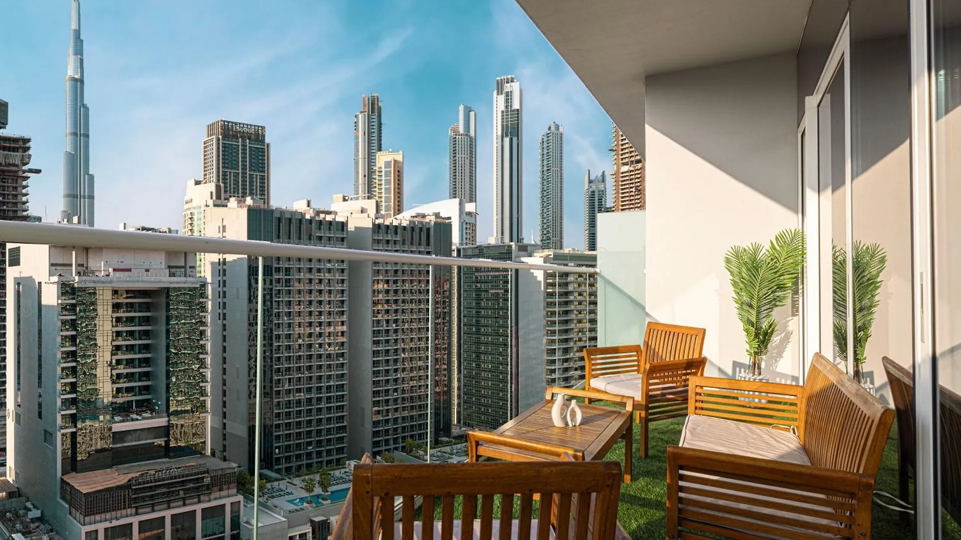 Exclusive 1-Bedroom Apartment With Breathtaking Burj Khalifa Views In The Heart Of Dubaj